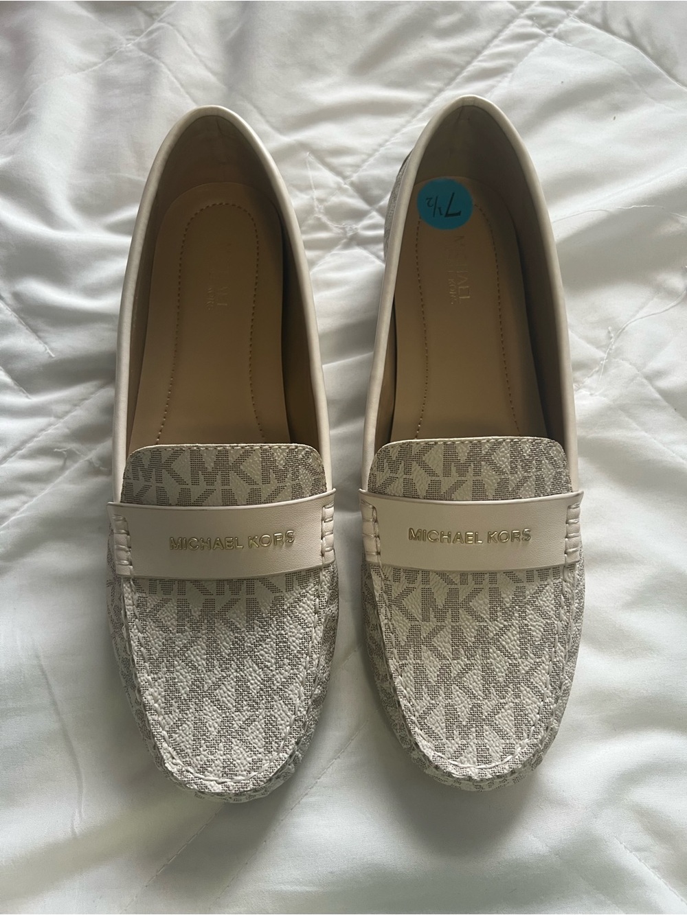 Michael Kors Signature Logo cream loafers moccasins